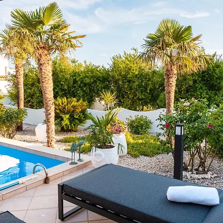 فيلة Casa Bianca